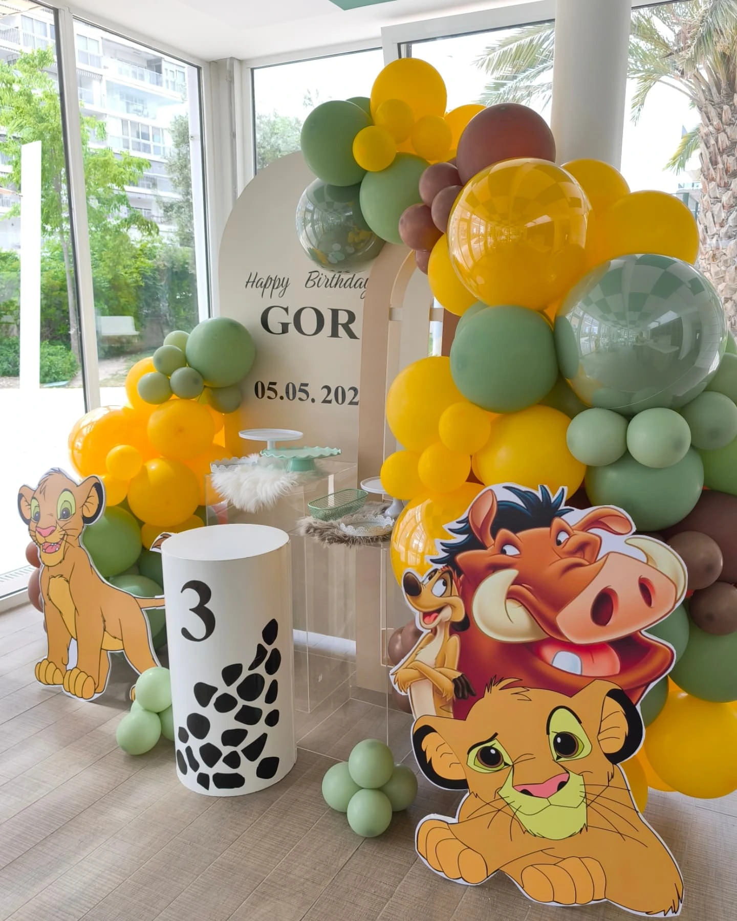 Decoración de cumpleaños con globos